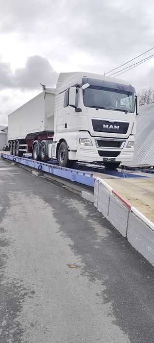 Самоскид 50 кубів полуприцеп інтраксах мерс свіжопригнаний