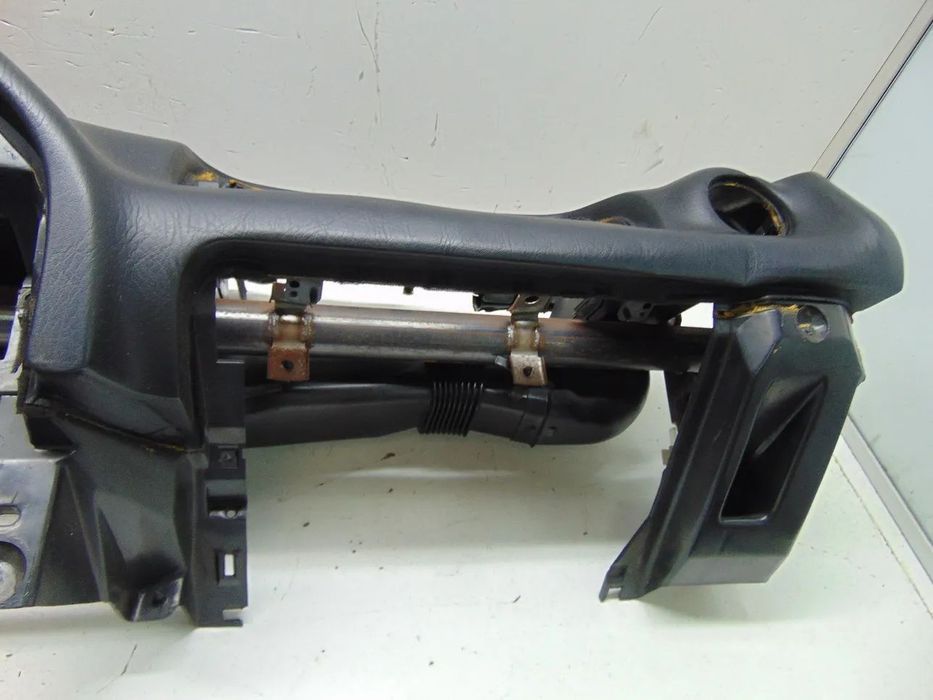 Mazda MX3 tablier " nova de stock antigo