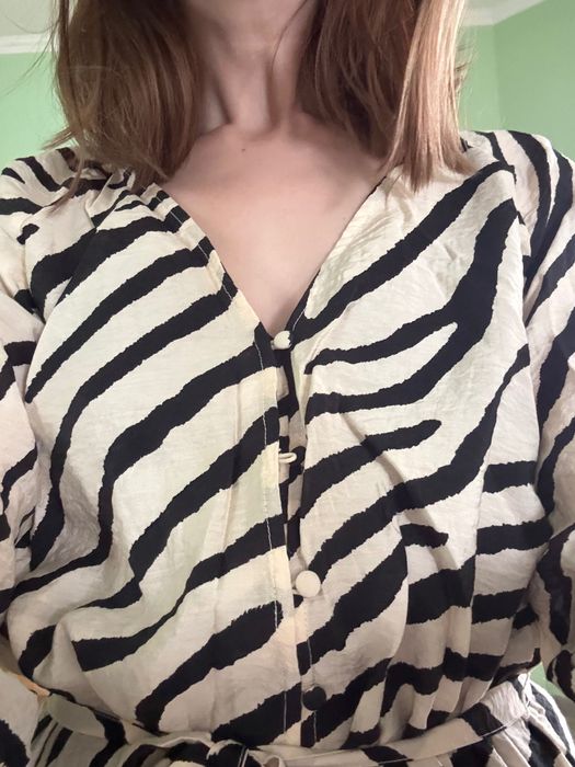 Сукня в енімал принт НМ