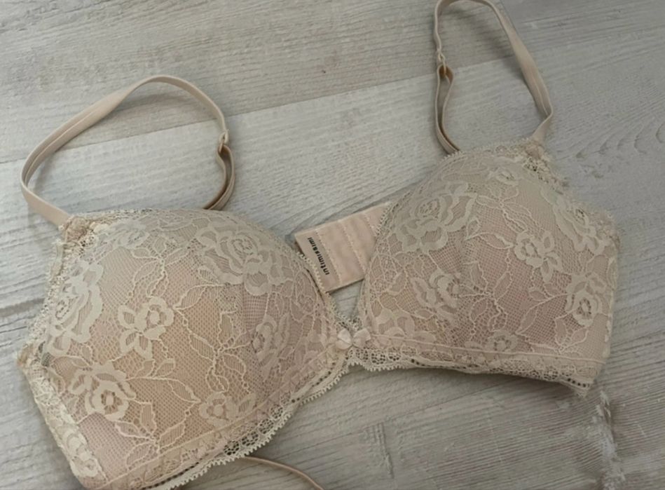 Biustonosz Intimissimi beżowy koronkowy rozmiar 75B