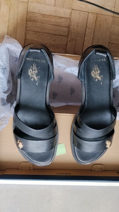 Czarno złote eleganckie U.S POLO ASSASIN baletko-sandalki