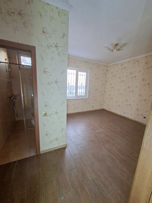 Продаж ! Макарів . Будинок 205 м2 . ГАЗ .Набережна вул.