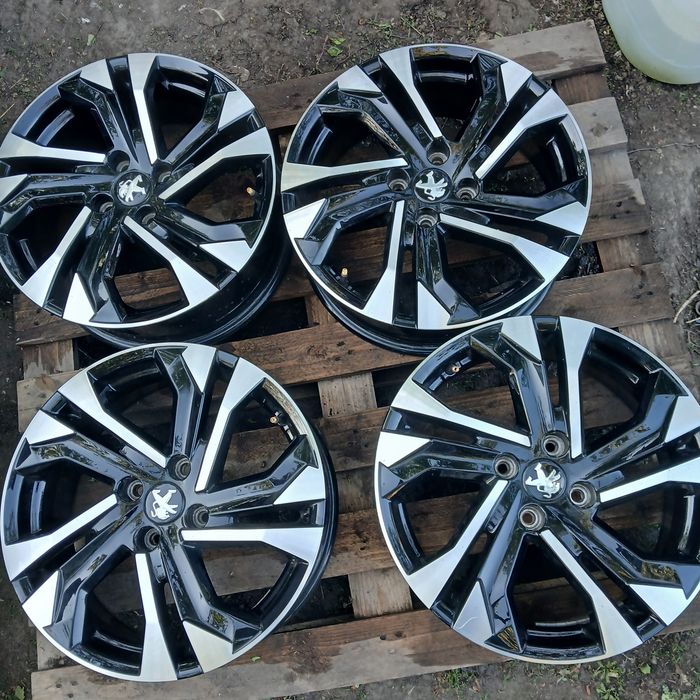 Оригінальні 4/108 r17 диски на Peugeot 2008. Citroen C3, C4. 4/108 r17
6.5J et-32
4700