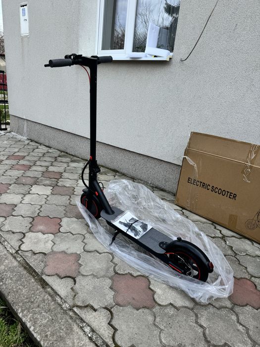 Безкоштовна доставка Електросамокат як Xiaomi Mi Electric Scooter M365 350 Вт, Батарея 7,6Аг,  до 120 кг Самокат колеса 8,5 макс швидкість 25 км/год
