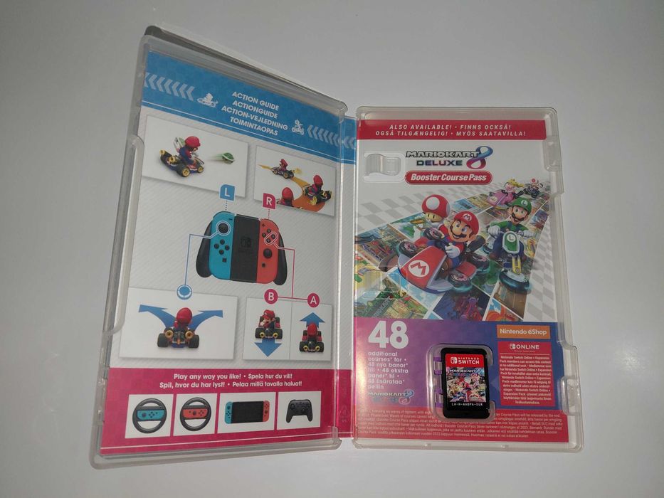 nintendo switch MARIO KART 8 DELUXE kultowe wyścigi kardridż
