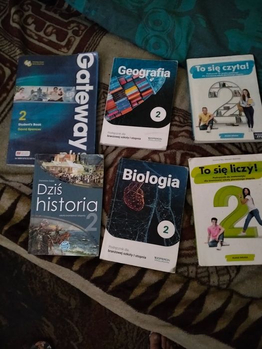 Książki do szkoły specjalnej.