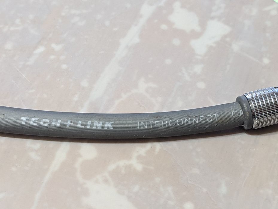 Коаксіальний кабель Tech+Link  interconnect 1 m