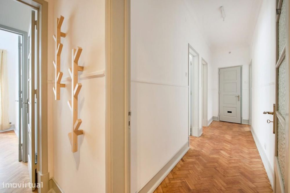 Quarto - localizado em Alameda Lisbon