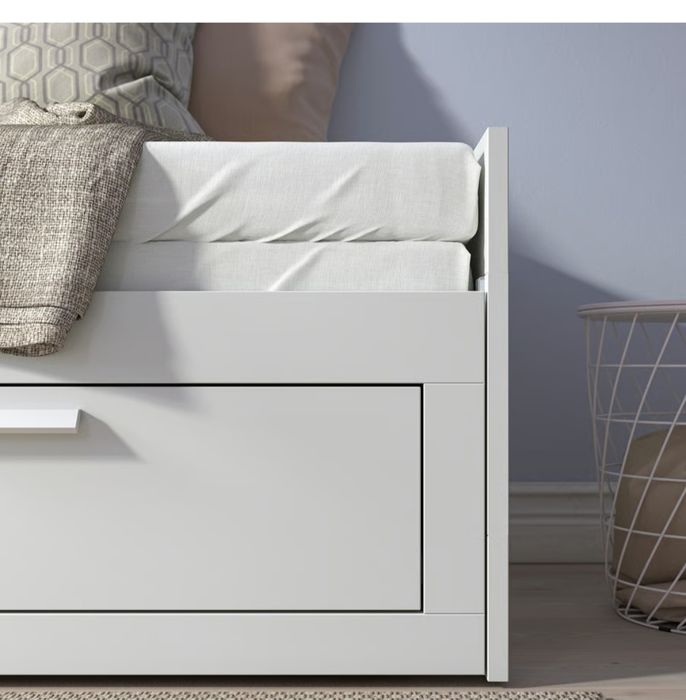 Cama Brimnes + 2 colchões como NOVA