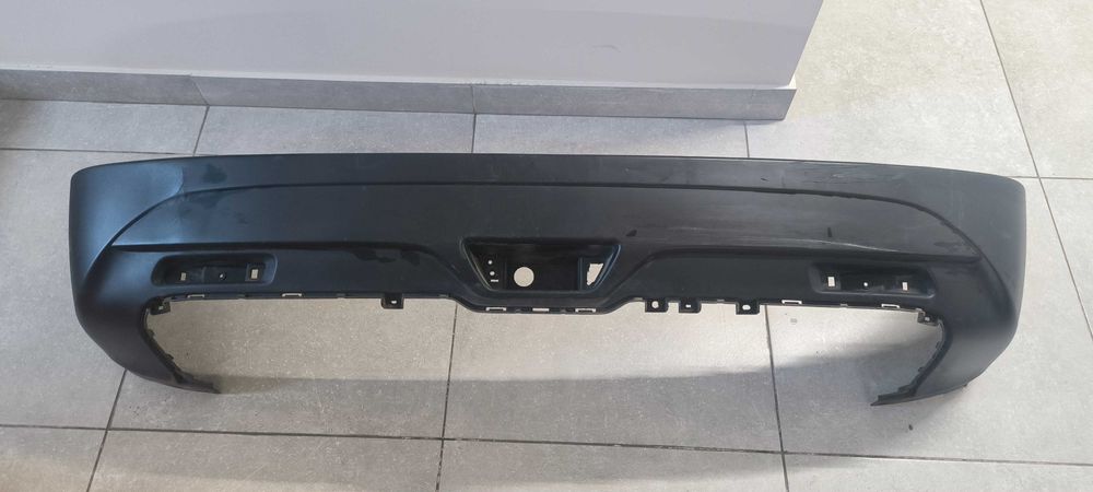 Бампер задній нижній Suzuki SX4 71821-61M00-5PK: 200 грн