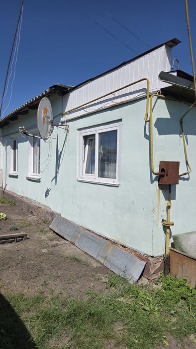 Продаж квартири в 1-поверховому будинку з присадибною ділянкою