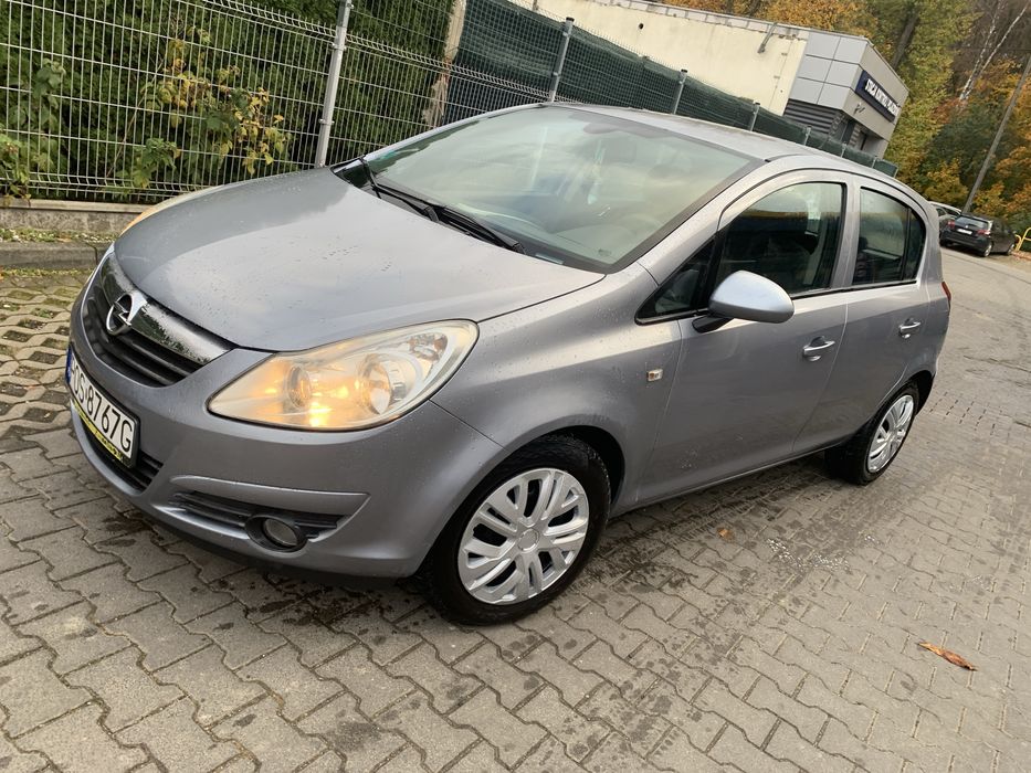 Coraa D 1.4 benzyna  5drzwi
