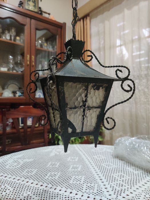 Candeeiro de ferro antigo vintage