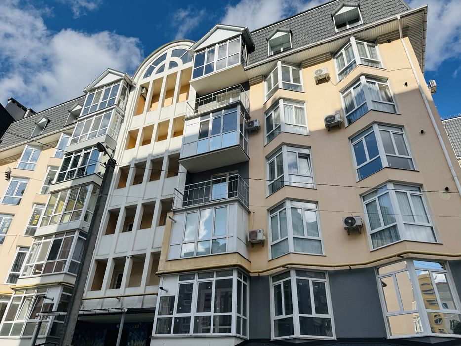 Продаж однокімнатної квартири на Стрілецькій Набережній