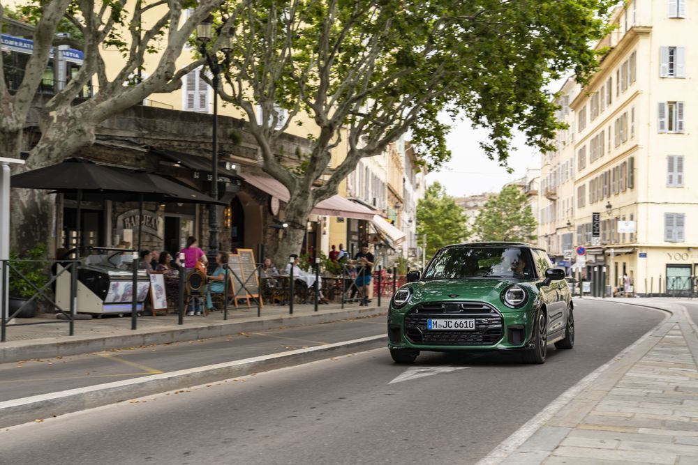 MINI 3 Portas Cooper C Essential