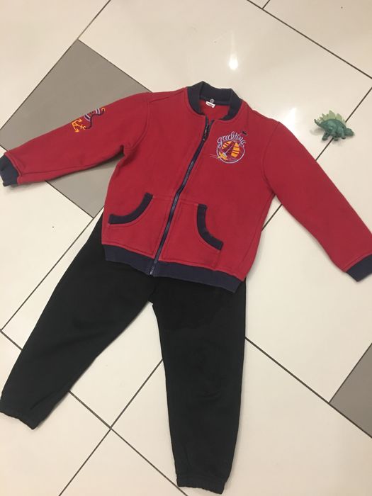 Спортивний костюм комплект 4-5 років 110