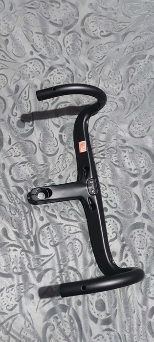 Guiador integrado Carbono Toseek TR5500