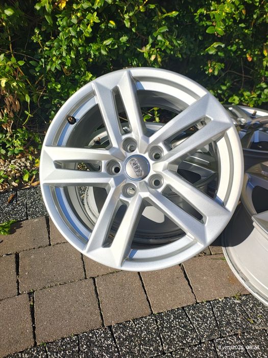 17 Audi 5x112 7J et42 nr 8W0 601 025 P