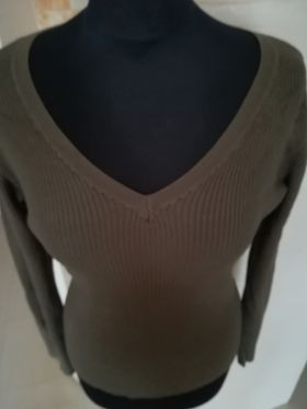 Sweter damski miękki w dotyku