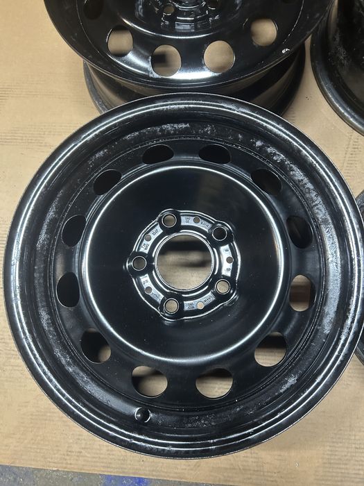 5x120 BMW 7Jx16 72,6 IS47 felgi stalowe e90 e87 er1 er3