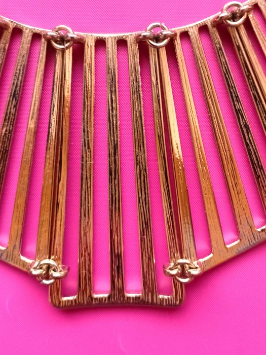 Złoty naszyjnik kolia metalowa