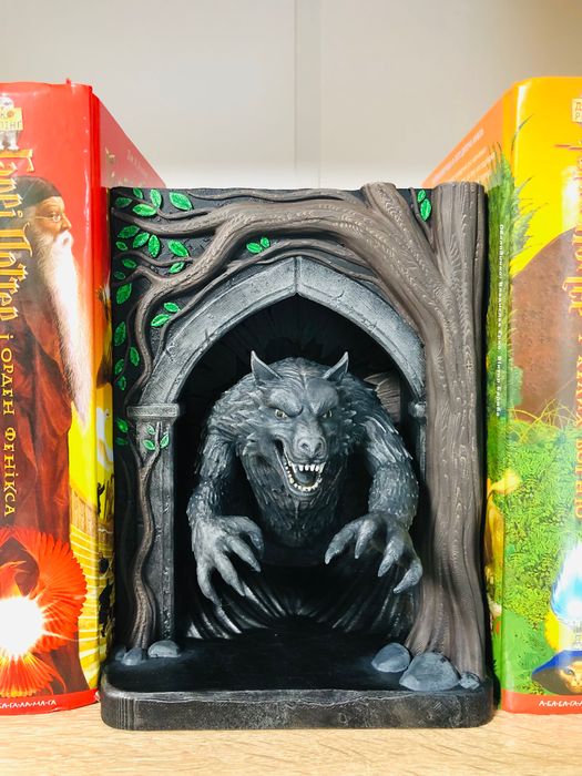 Бук Нук Перевертень за мотивами Гаррі Поттера підставка для книг Вовк