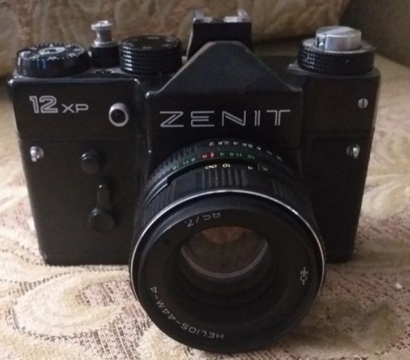 Zenit 12XP, obiektyw Helios 44M-4