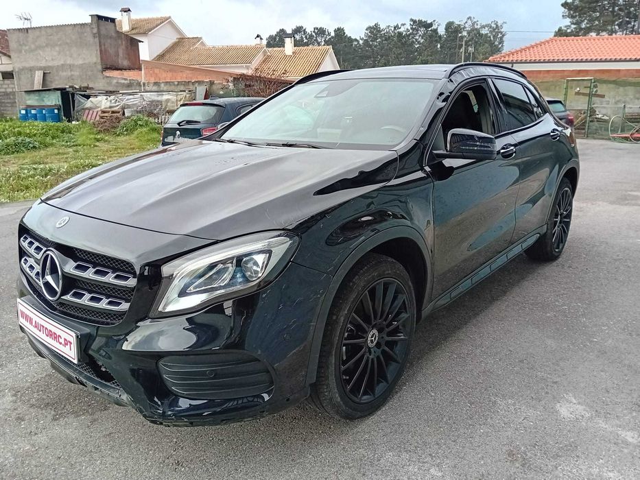 Mercedes GLA 180 AMG c/auto ( pequeno sinistro )