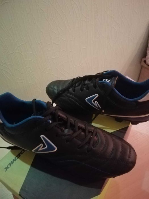Продам бутсы  Demix ARMANDO FG