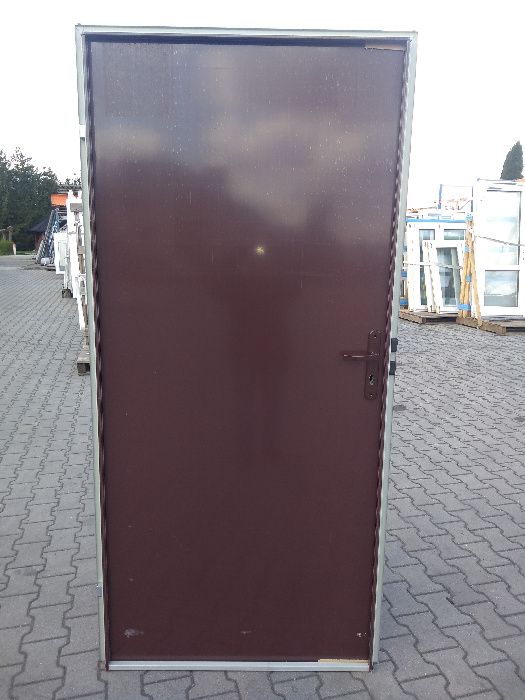 Nowe drzwi techniczne