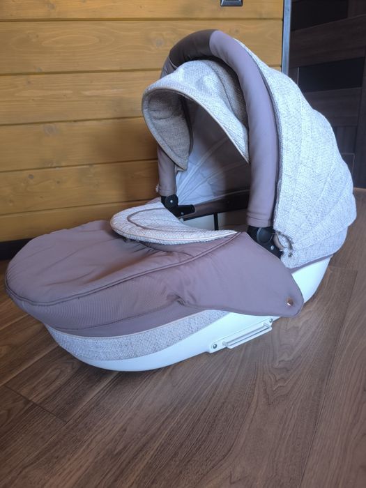 Дитяча коляска 2 в 1  підходить для хлопчика так і для дівчинки