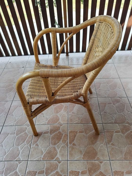 wiklinowy fotel                        ,