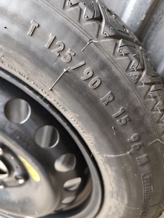 Pneu suplente BMW 125/90 R15