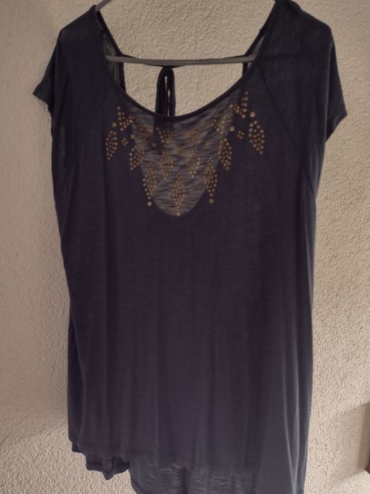 T-shirt damski roz 14