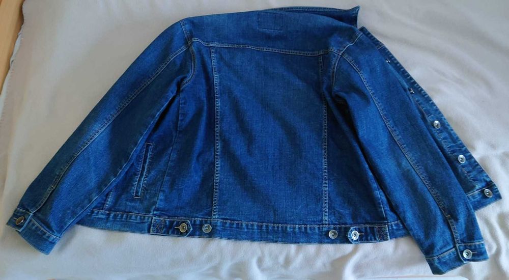 Sprzedam bluzę jeans męska Carlo