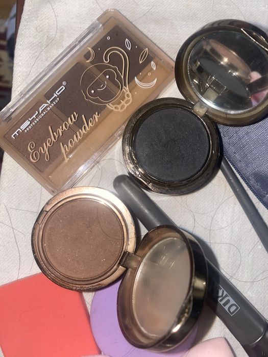 Kit esponjas e pincel + Necessair Viagem + Creme das mãos + 3 eyelash