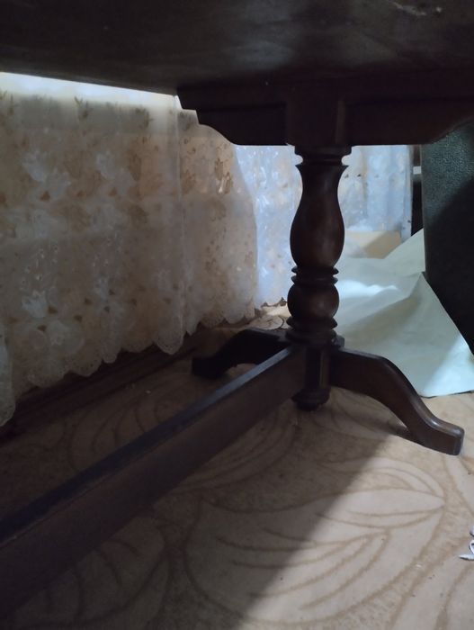 Стіл дубовий, індивідуального замовлення