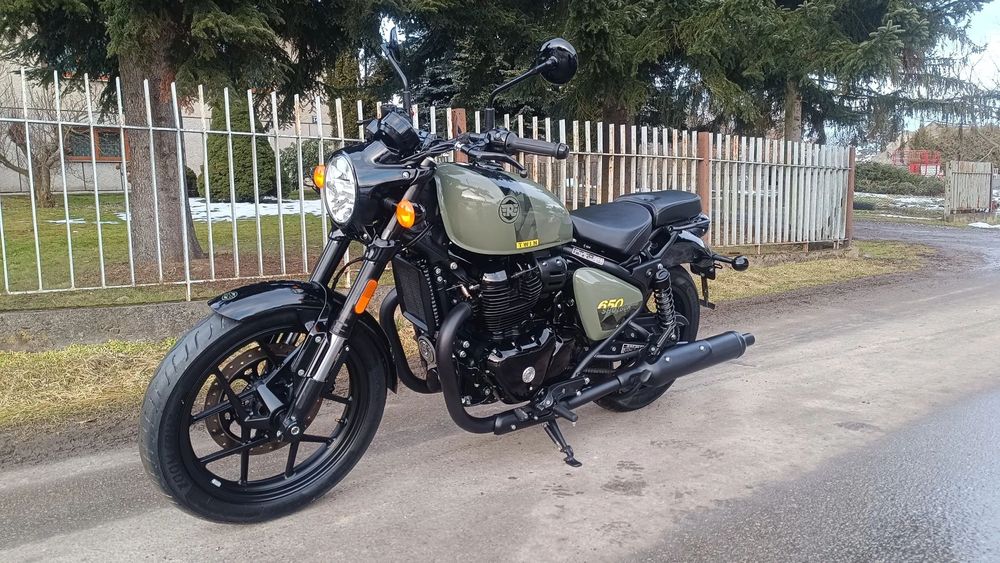 Royal Enfield Shotgun 650 STAN SALONOWY 1688km, po 1 serwisie jak truxton bonneville, z650rs