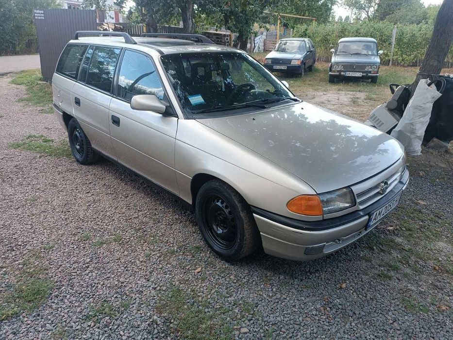 Opel astra h 1996р