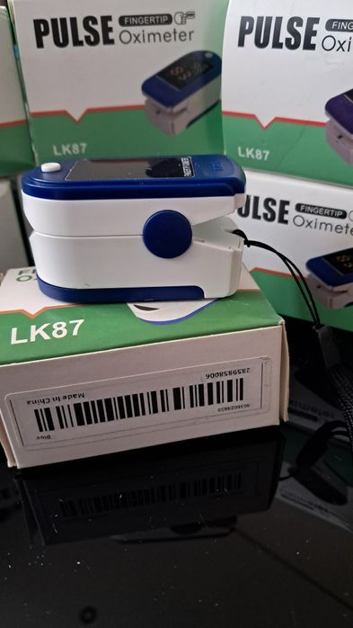 Oxímetro novo e embalado