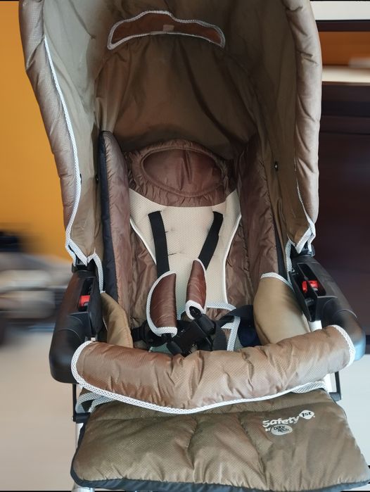 Carrinho com ovo  Safety 1st