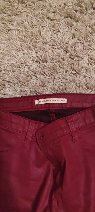 Spodnie Stradivarius