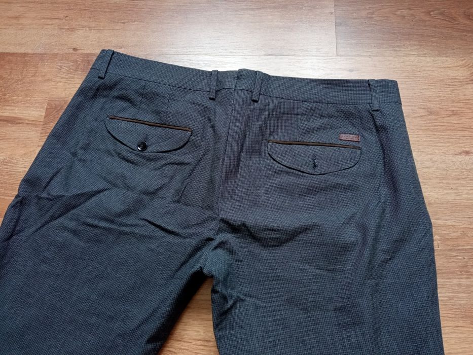 Spodnie męskie ZARA roz 48 pas 102cm (100% bawełna)