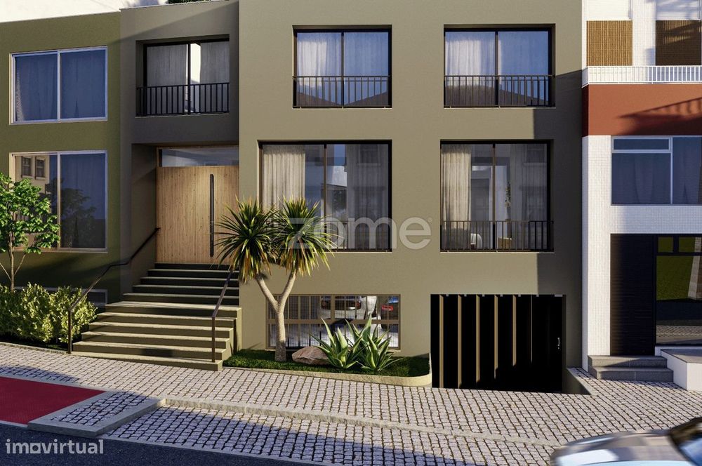 Loja c/ proj. em aprovação para transformação em Moradia T3+1 VN Ga...