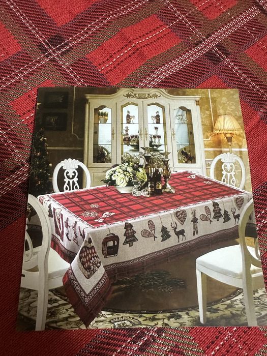 Продам  новорічні  скатертини  Габелен Акційна ціна