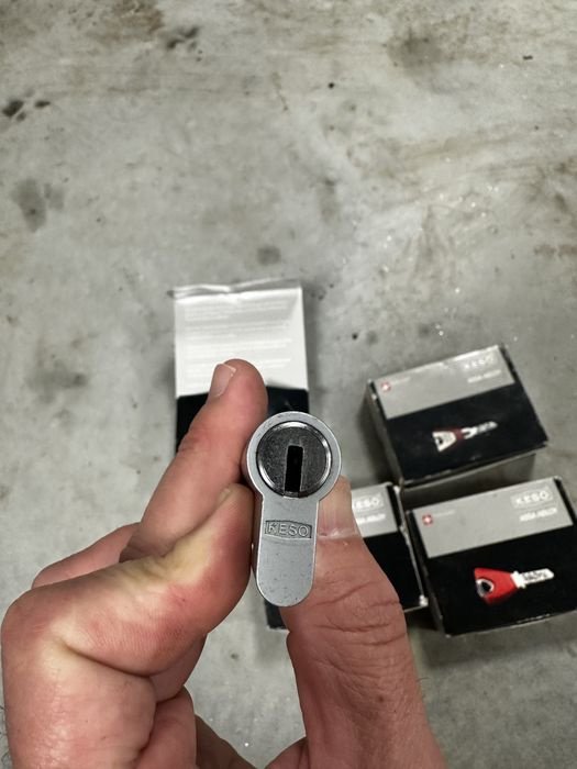 Cilindros Assa aboy Keso 8000