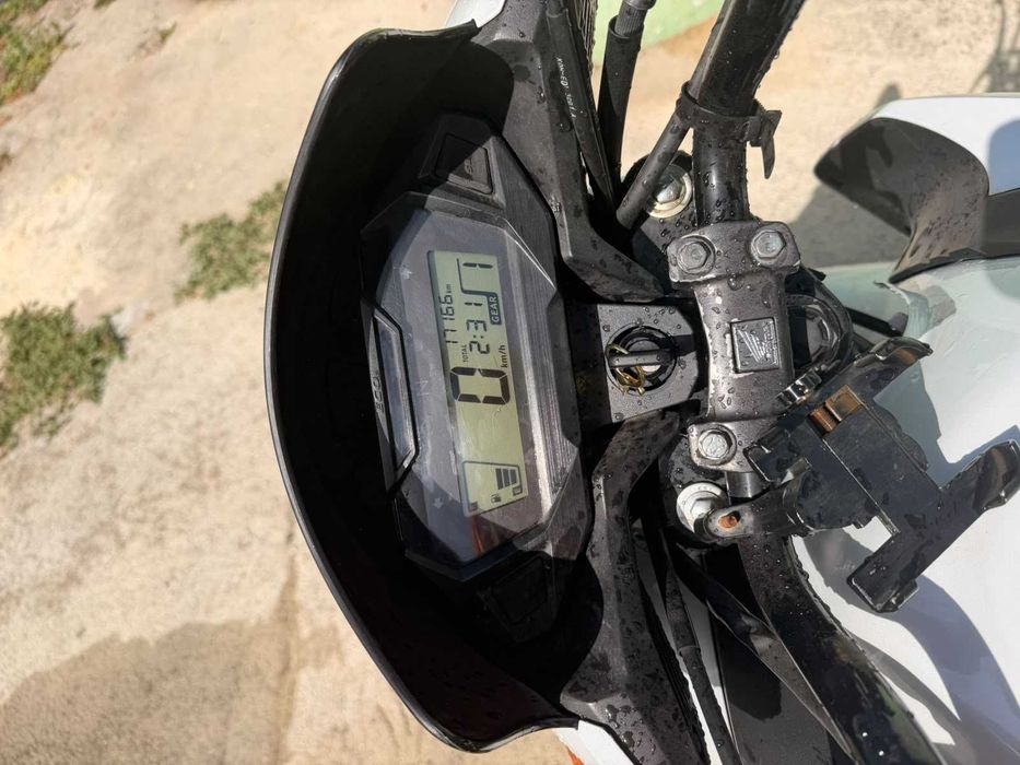Honda CB125F 125cc 2023 | 17.210 km | Muito bem estimada | 2.400€