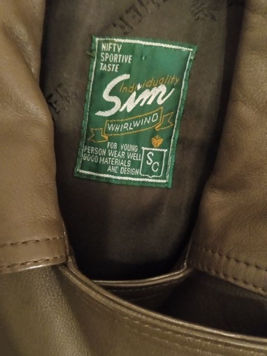 Куртка кожаная женская б/у.