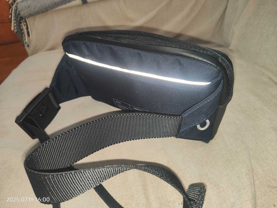 Vendo Bolsa de cintura da Porsche Design como nova