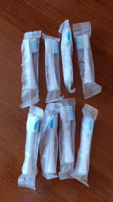 8 szt końcówek do szczoteczki